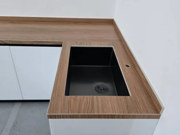 moca-compact-walnut (8) Walnut